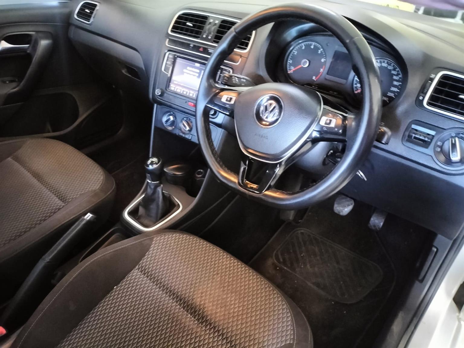 2019 VW POLO 6 1.6 SEDAN MANUAL WHITE PETROL71000KM