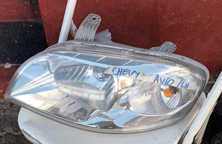 Chevrolet Aveo headlight - Private Seller Chevrolet Aveo headlight - Private Seller