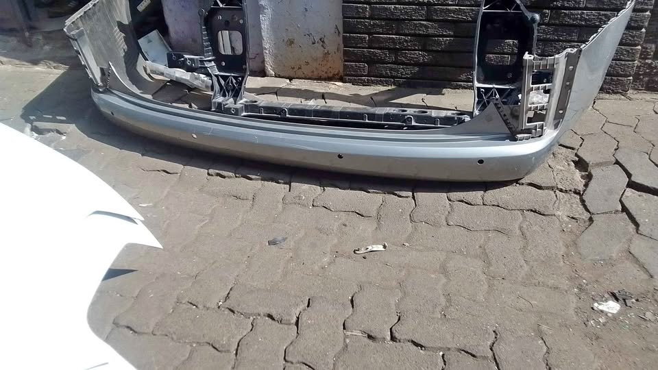 Hyundai staria back bumper - Private Seller Hyundai staria back bumper - Private Seller