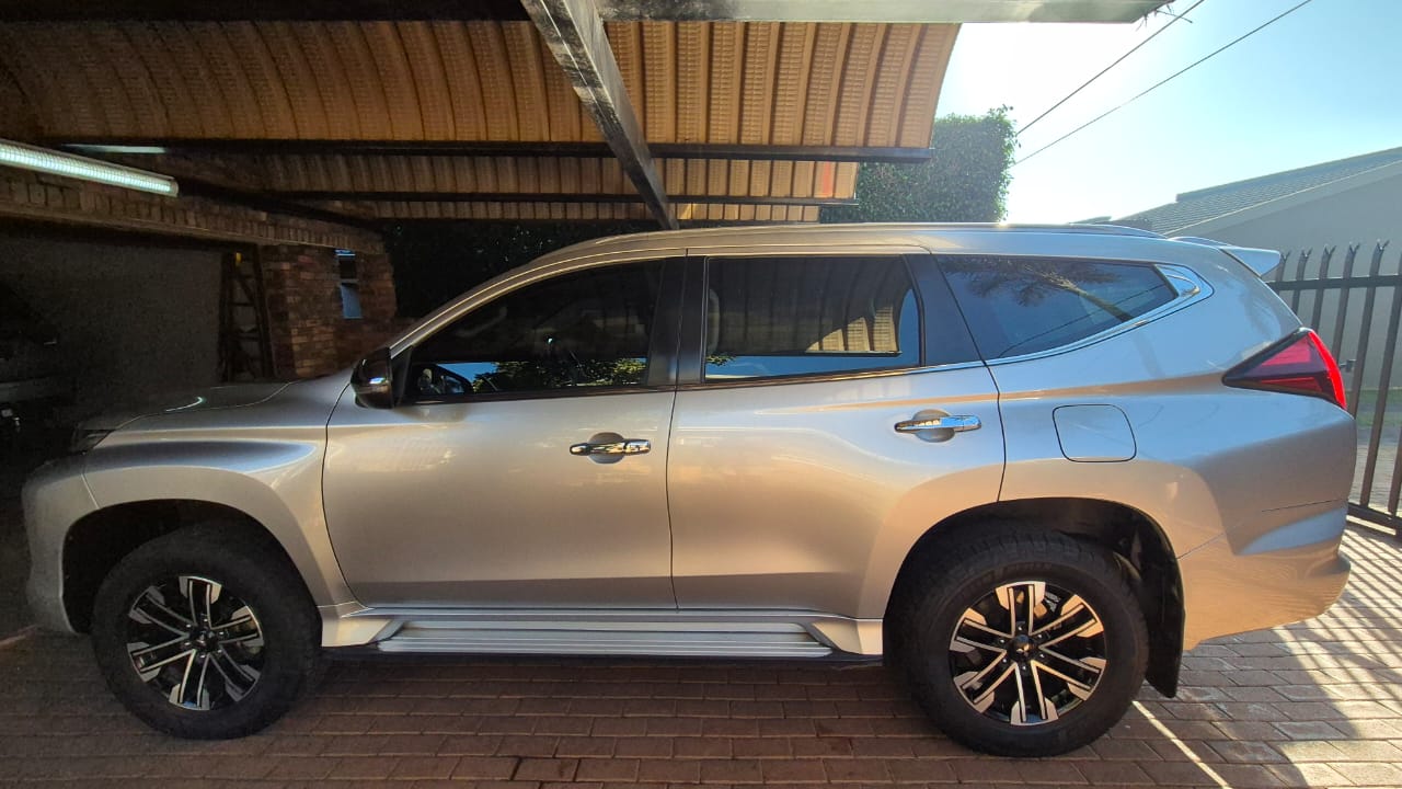 Mitsubishi Pajero sport, 2021 model, with a 2.4 Diesel engine.
