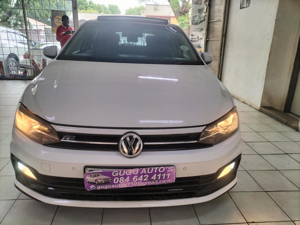VOLKSWAGEN POLO 8 TSI 1.0 R LINE 2018 95 000KM WHITE MANUAL PETROL SUNROOF