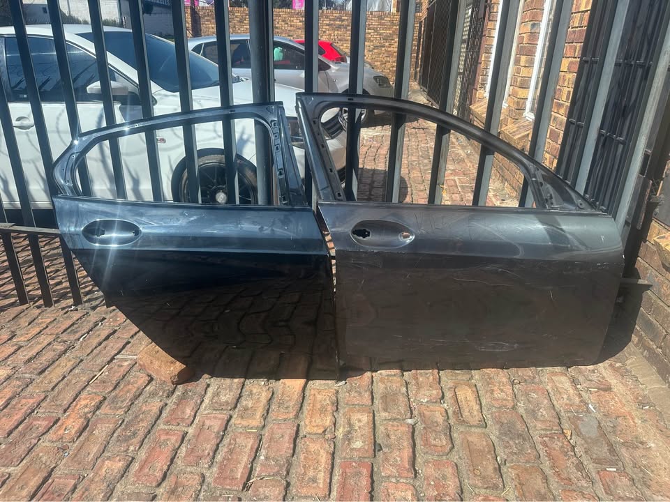 Bmw F40 right side doors - Private Seller Bmw F40 right side doors - Private Seller