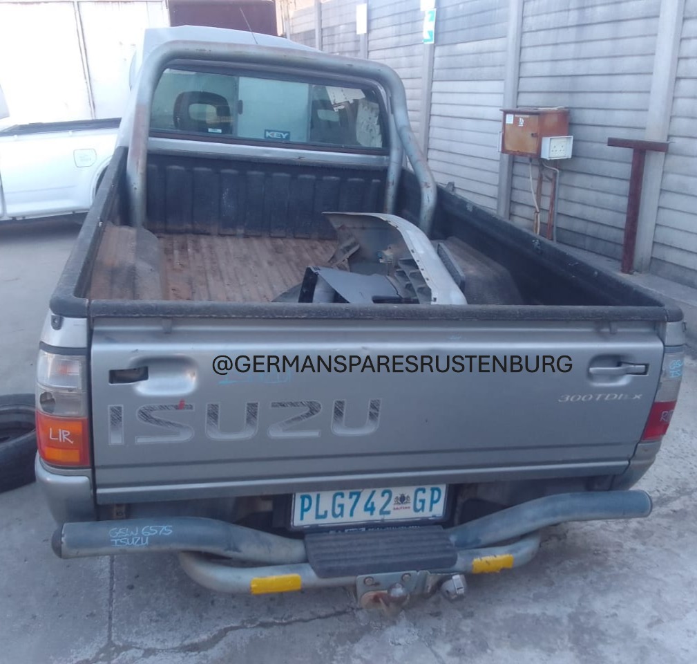 2010 ISUZU KB300 1.5 NOW STRIPPING FOR SPARES