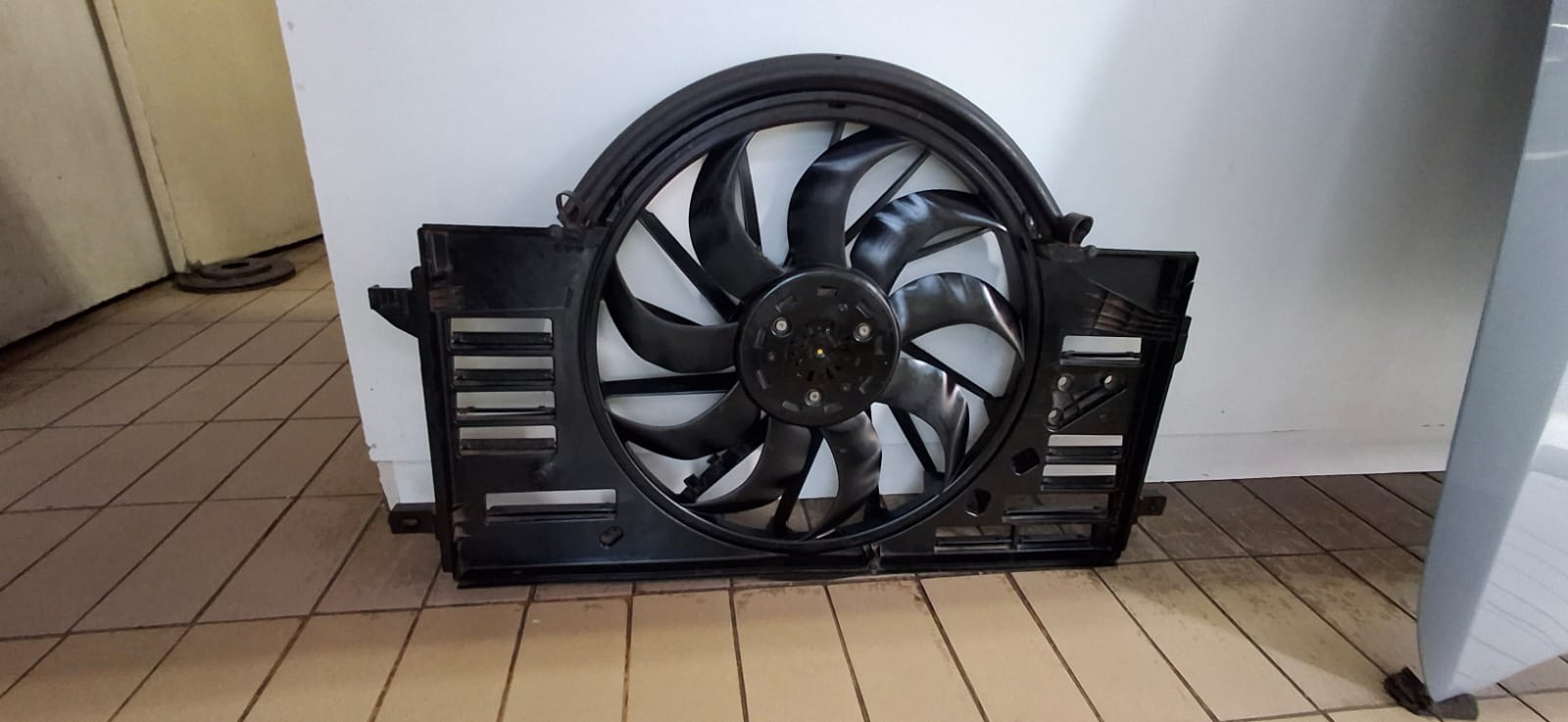 2023 FORD RANGER T9 RADIATOR FAN IN GOOD CONDITION FOR SALE - Private Seller