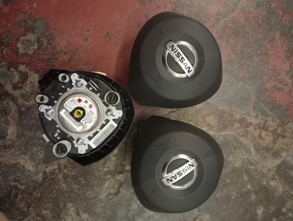 NISSAN NAVARA STEERING AIRBAG - Private Seller NISSAN NAVARA STEERING AIRBAG - Private Seller