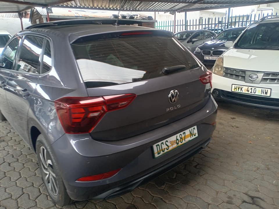 Volkwogen Polo9 1.0 Tsi Comfortline Manual petrol 2023 Grey Sunroof Reverse Camera/