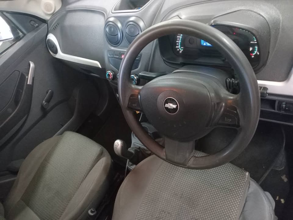 2017 Chevrolet Utility 1.4Manual white color