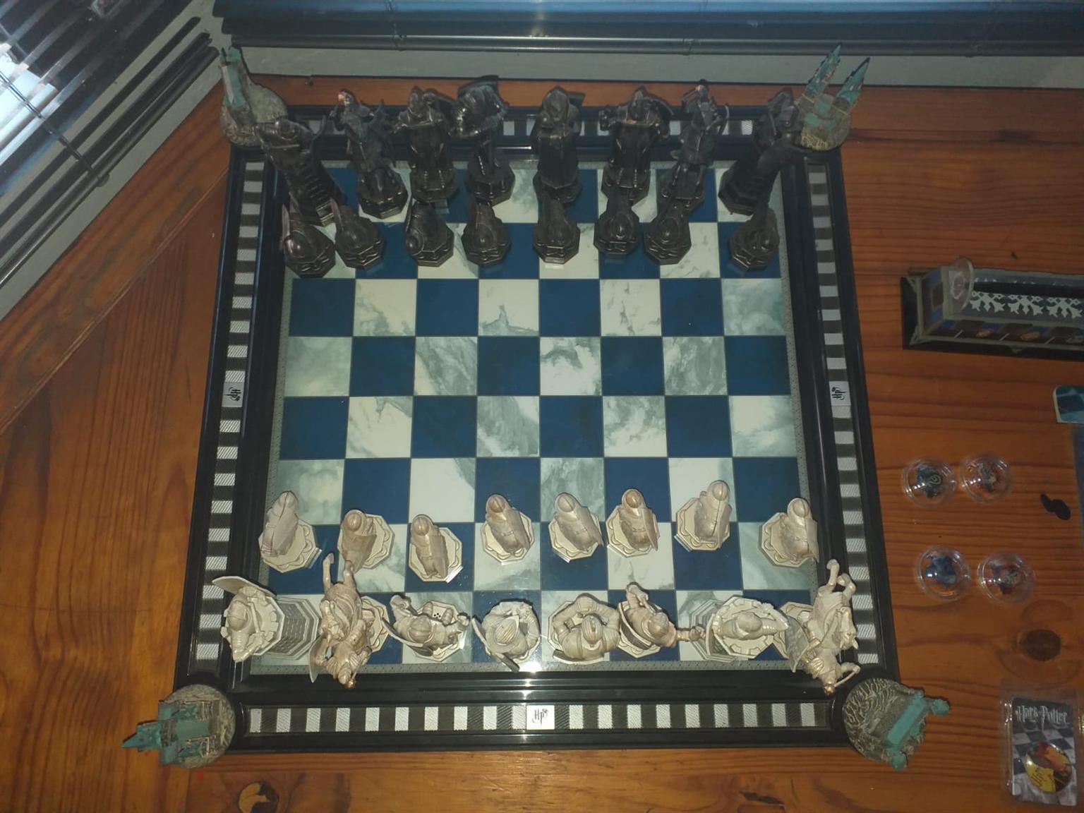 Harry Potter chess collection battery operated Harry Potter chess collection battery operated
