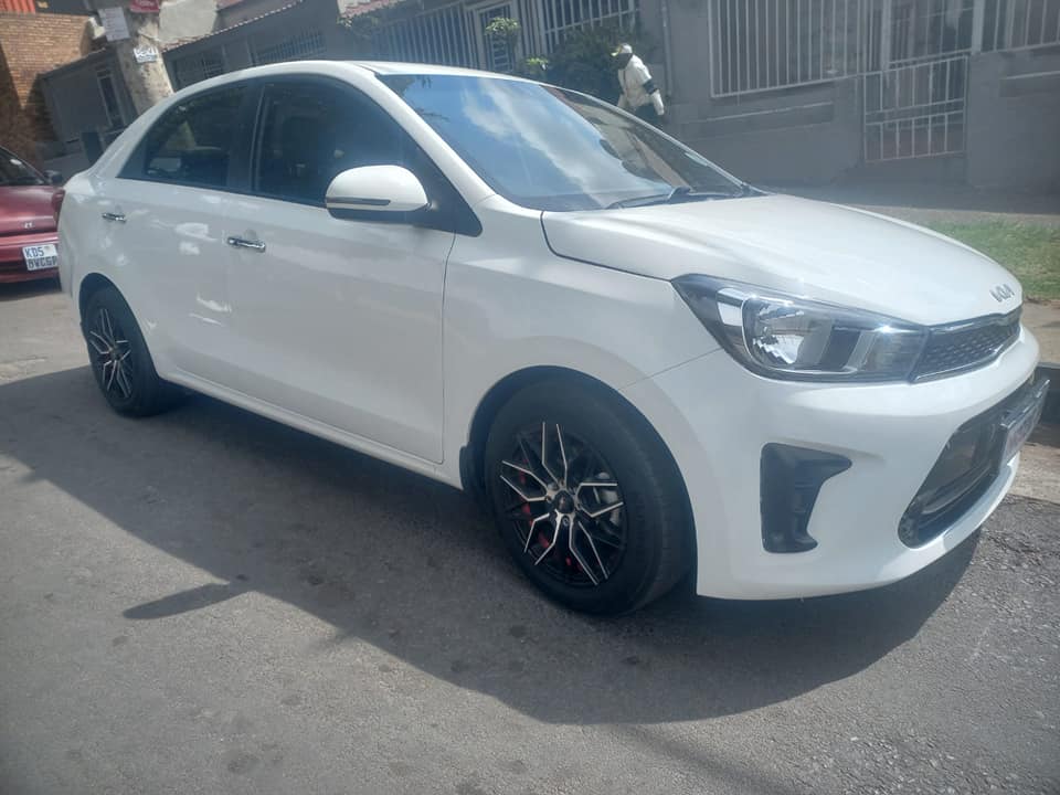 2022 KIA PEGGAS 1.4 PETROL, MANUAL, WHITE COLOR, MILEAGE 77000KMS