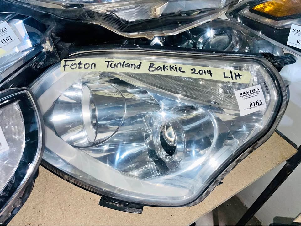 Foton Tunland bakkie headlight 2014 - Private Seller Foton Tunland bakkie headlight 2014 - Private Seller
