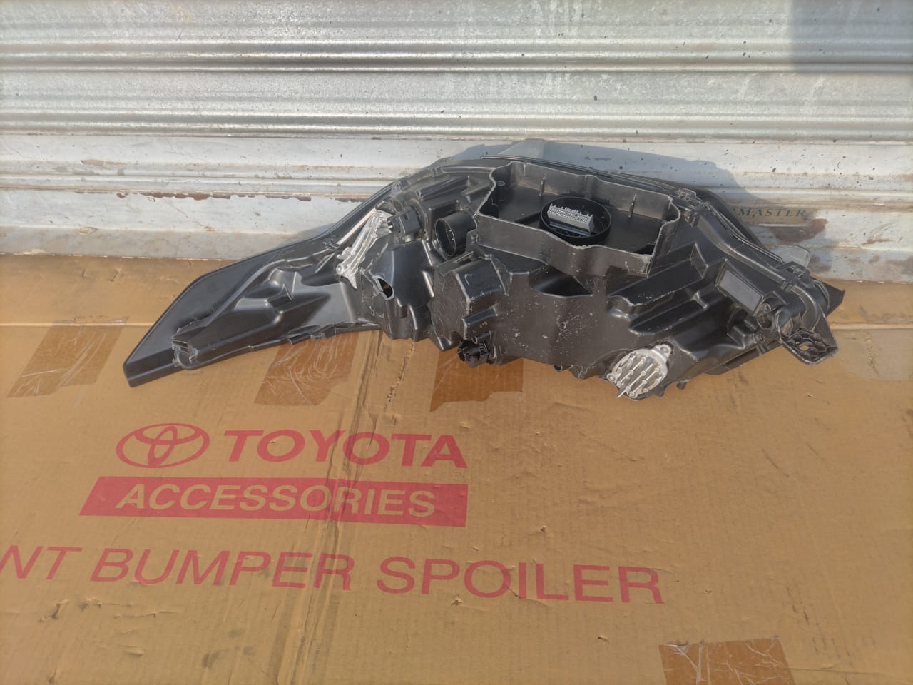 2019-2022 LAND ROVER DISCOVERY 5 RHS LED HEADLIGHT FOR SALE - Private Seller