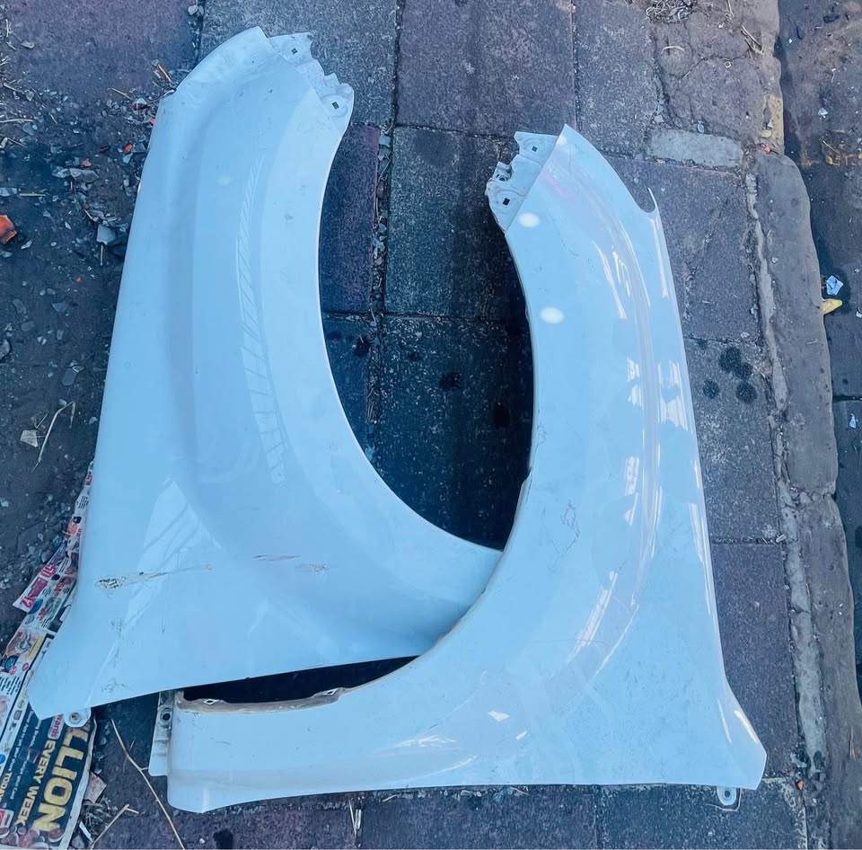 ISUZU D-Max Fenders