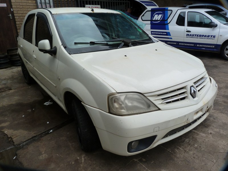 Renault Logan 1.6 8V MPI Manual White - 2010 SPARESBOYZ STRIPPING FOR SPARES - Private Seller