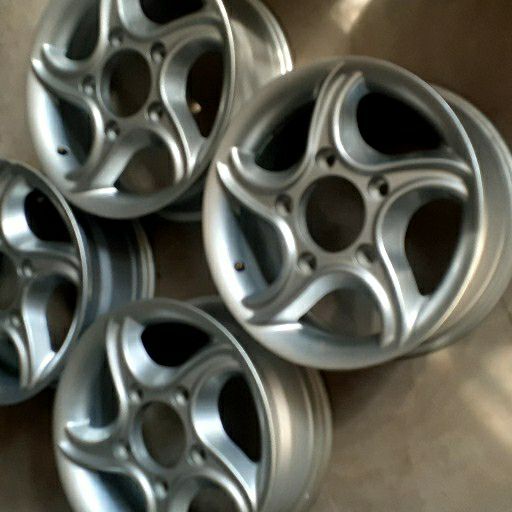 Mahindra rims