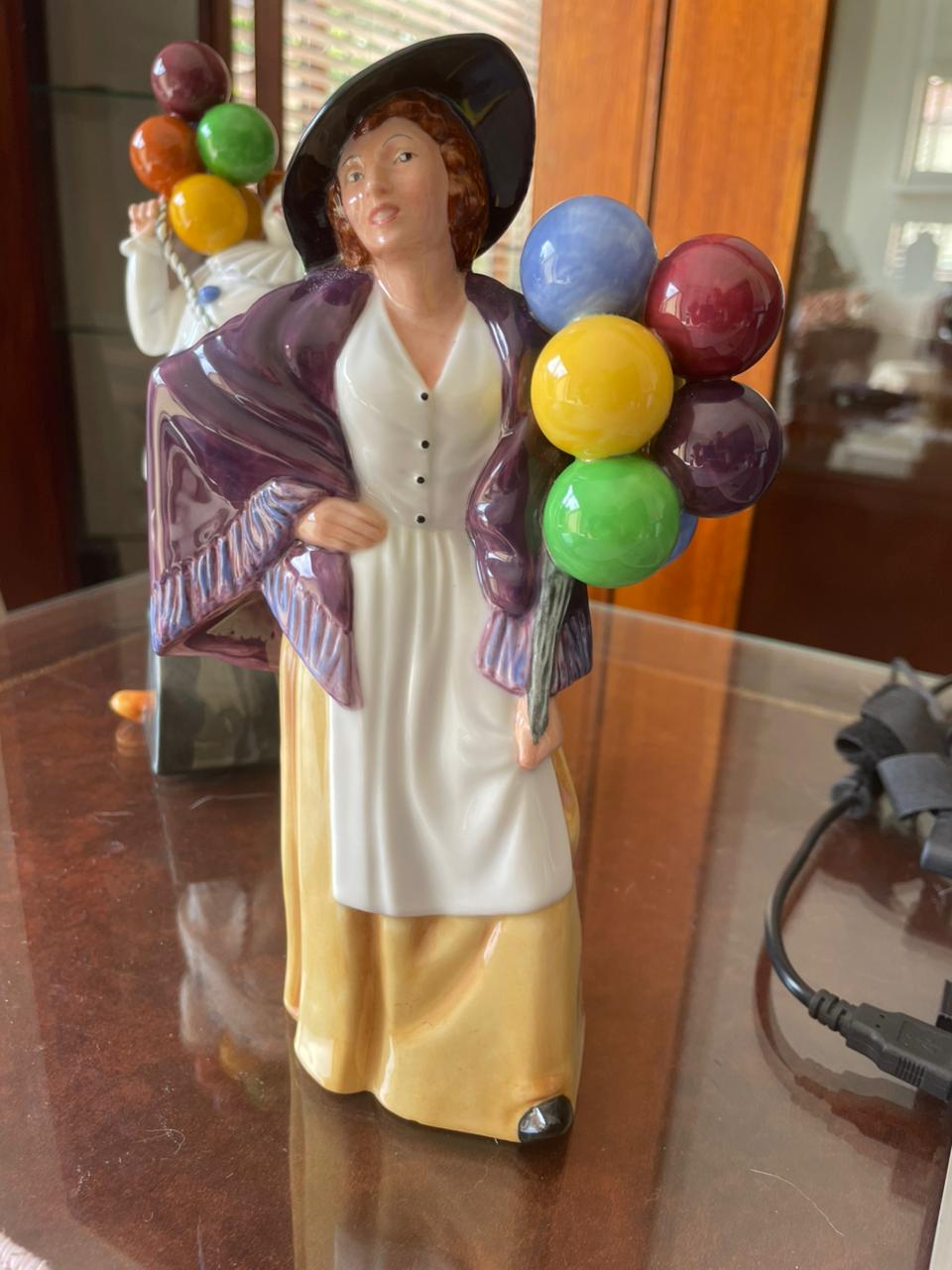 Royal Doulton figure Balloon Lady HN2935 Royal Doulton figure Balloon Lady HN2935