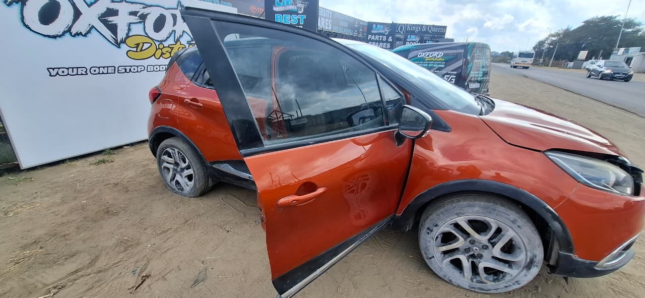 Captur 900T Right Front Door Shell for sale used - Private Seller Captur 900T Right Front Door Shell for sale used - Private Seller