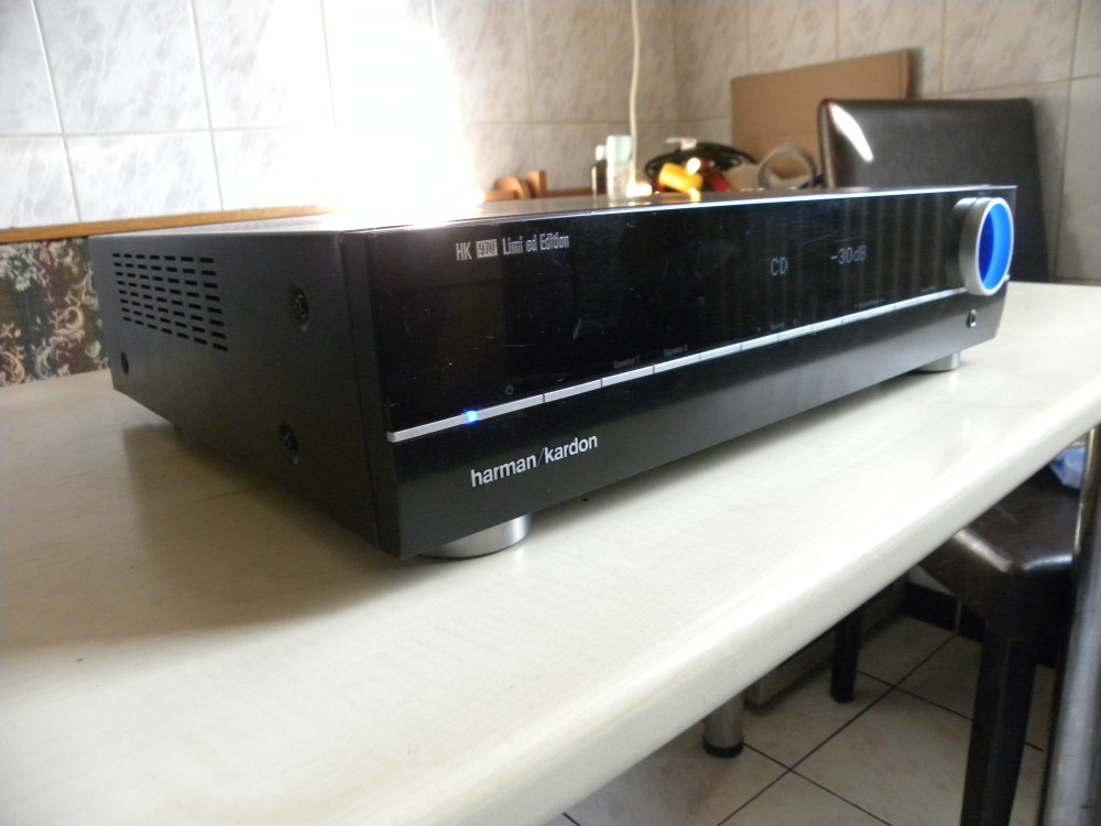 HARMAN KARDON HK970 SPECIAL EDITION AMPLIFIER WITH HD970 CD PLAYER