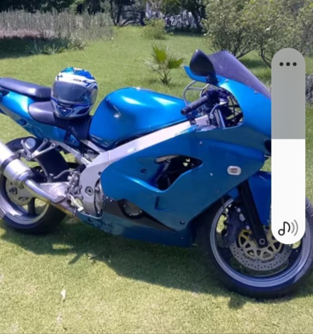 Kawasaki zx9r | Junk Mail Marketplace