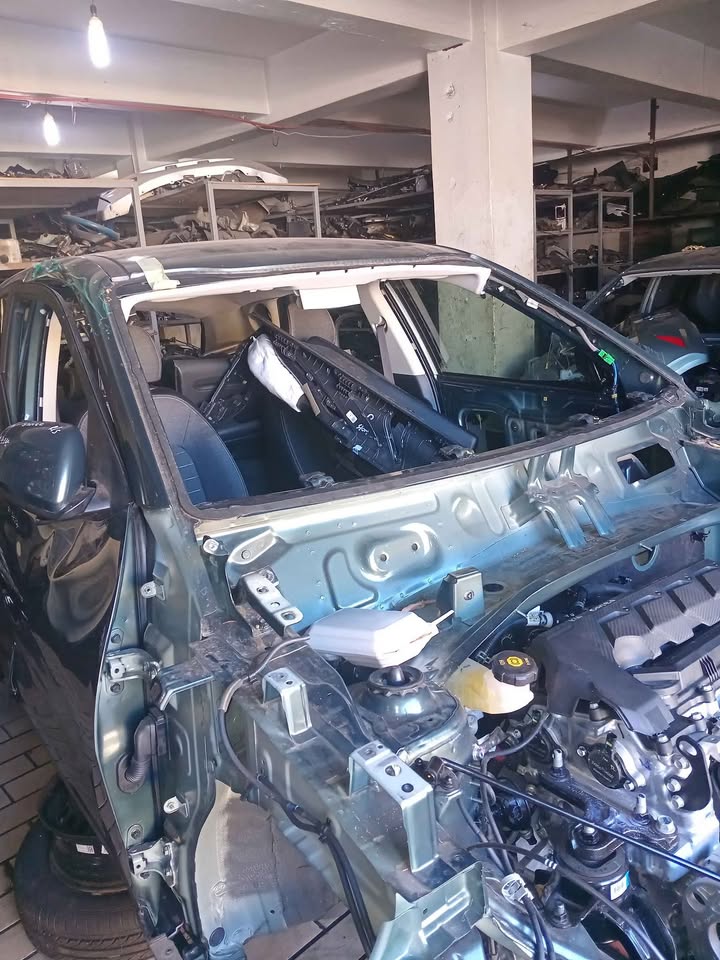 Kia Sonet new shape for stripping - Private Seller