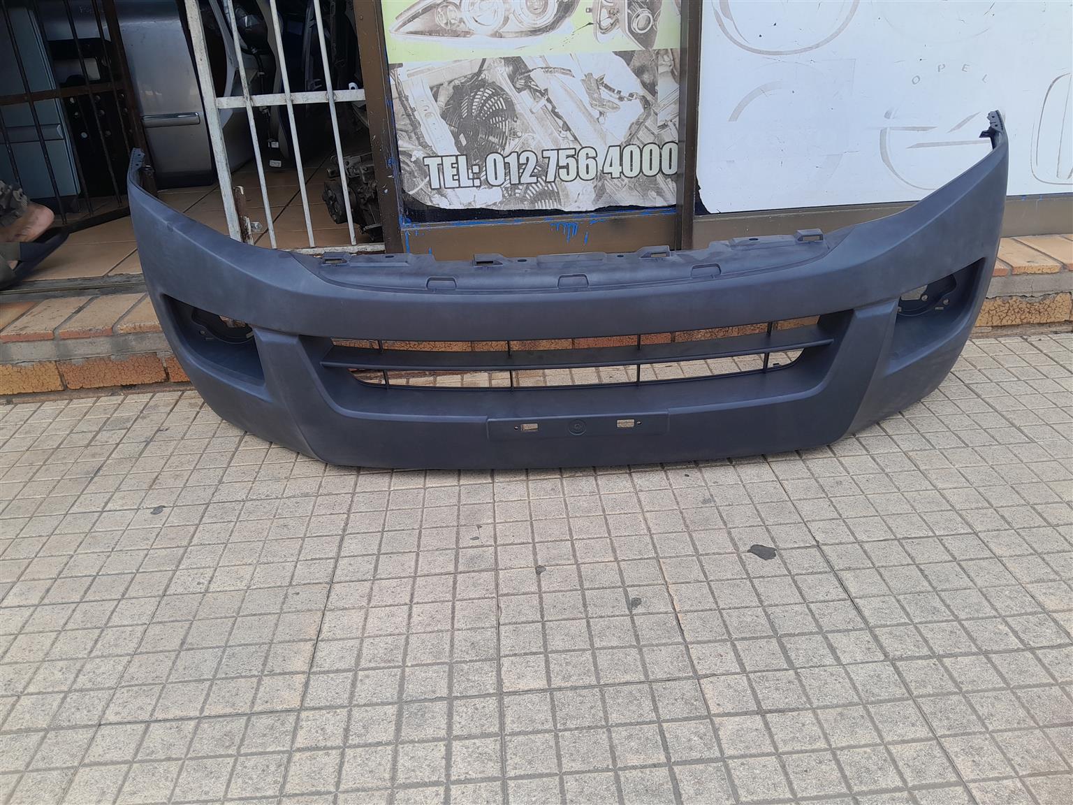 Isuzu kb250 front bumper - Private Seller Isuzu kb250 front bumper - Private Seller