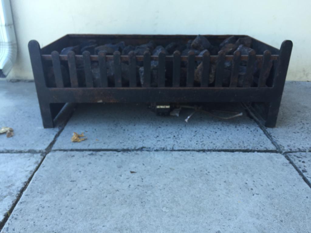 Medium sized fireplace grate with Gas fired mechanism with permanent coals!