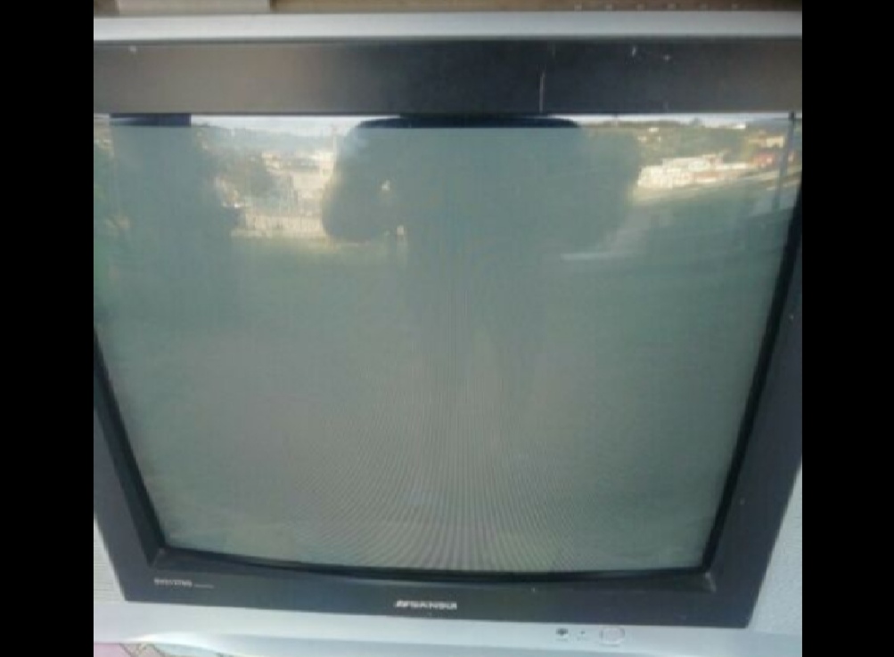 Sansui 54 cm box tv