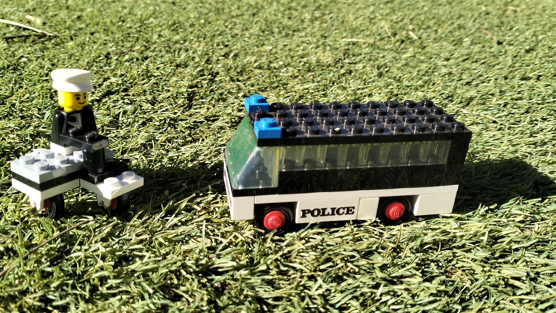 659 - 'Police Bus and Motorbike' 1975 VINTAGE LEGO