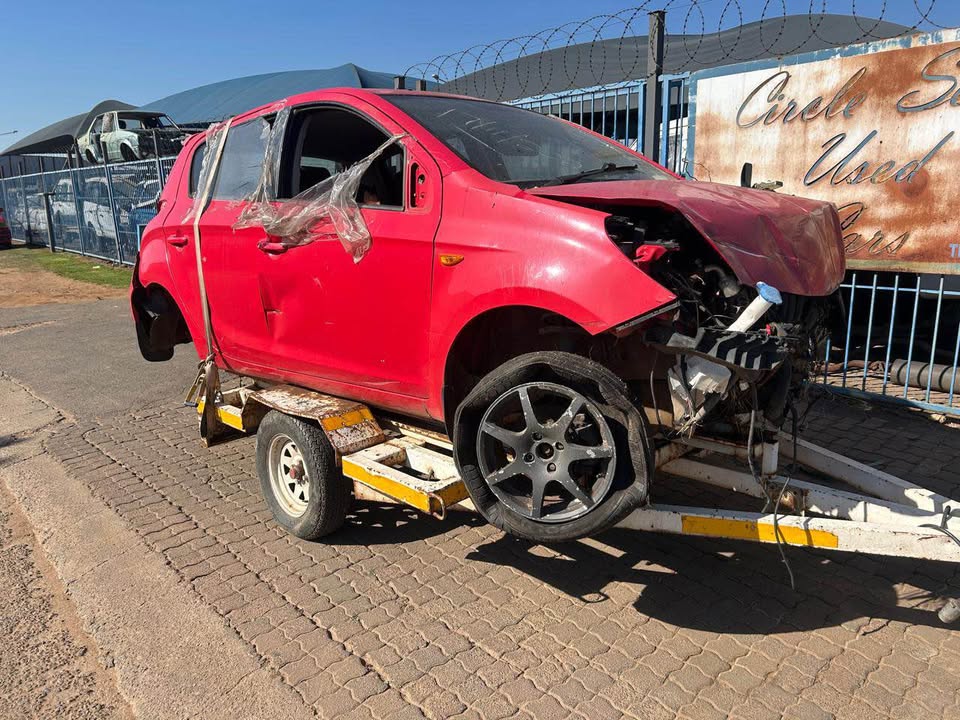 2012 up Hyundai i20 1.6i manual stripping for parts WhatsApp or call - Private Seller