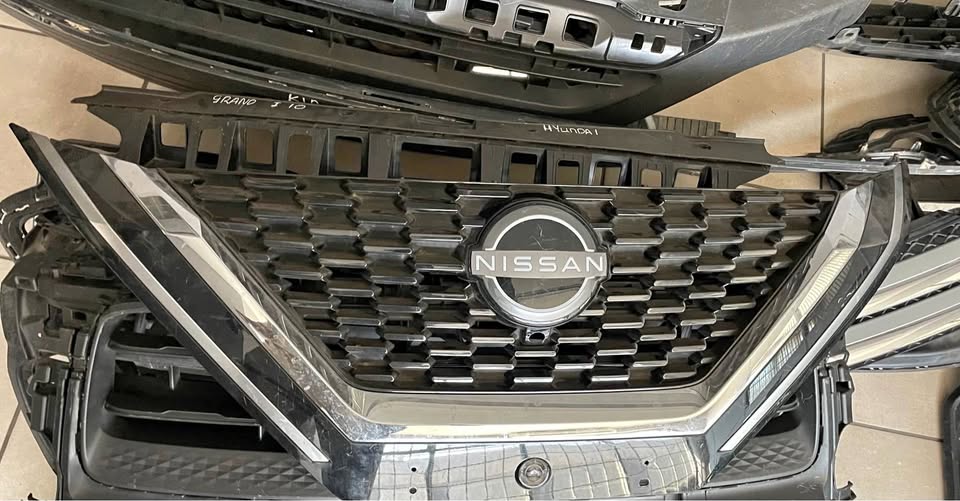 Nissan Qashqai J12 grill 2021 - Private Seller Nissan Qashqai J12 grill 2021 - Private Seller