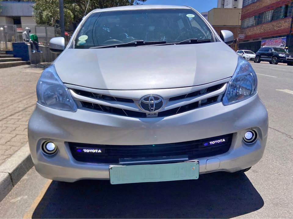 2013 Toyota Avanza 1.5 87000km 2013 Toyota Avanza 1.5 87000km
