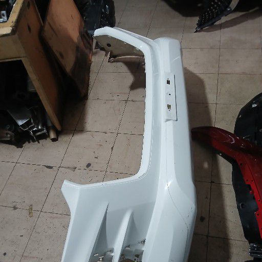 Isuzu Bakker bumper - Private Seller