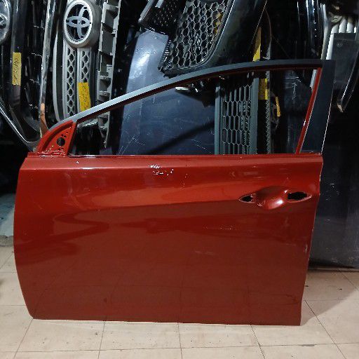 Hyundai elantra door - Private Seller Hyundai elantra door - Private Seller