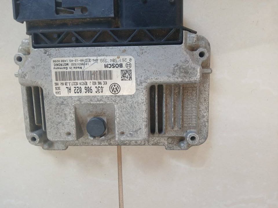 Golf 6 1.4Tsi ECU Computer Box Golf 6 1.4Tsi ECU Computer Box