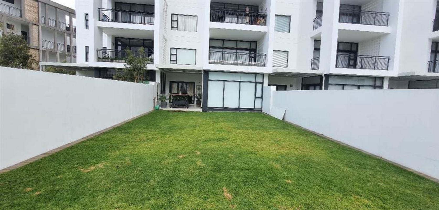 Apartment For Sale in Somerset West