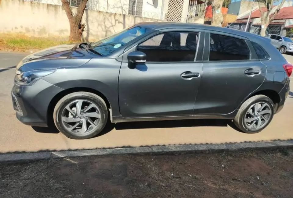 2023 TOYOTA STARLET 1.5 XS MANUAL WITH SERVICE BOOK AND REVERSE SENSORS