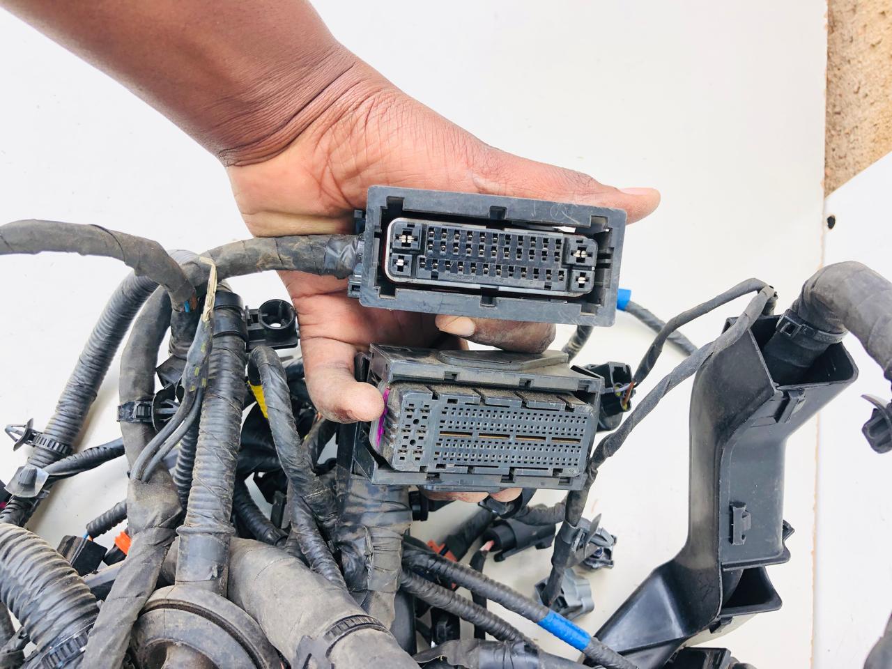 Kia Sportage and Hyundai IX35 engine wiring/harness with fuse - Private Seller