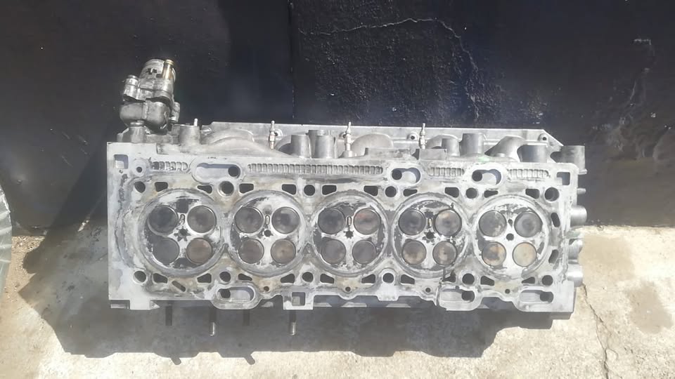 VOLVO XC90 D5 D5244T CYLINDER HEAD FOR SALE - Private Seller VOLVO XC90 D5 D5244T CYLINDER HEAD FOR SALE - Private Seller