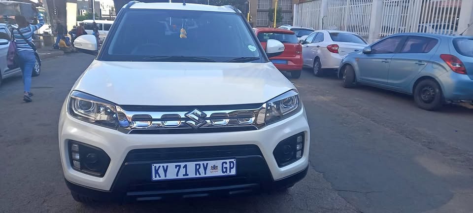 2022 SUZUKI BREEZA VITARA 1.5 MANUAL TRANSMISSION, WHITE COLOUR