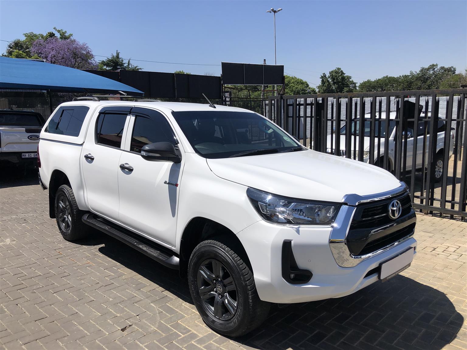 Used 2022 Toyota Hilux 2.4GD-6 double cab Raider auto - Private Seller Used 2022 Toyota Hilux 2.4GD-6 double cab Raider auto - Private Seller
