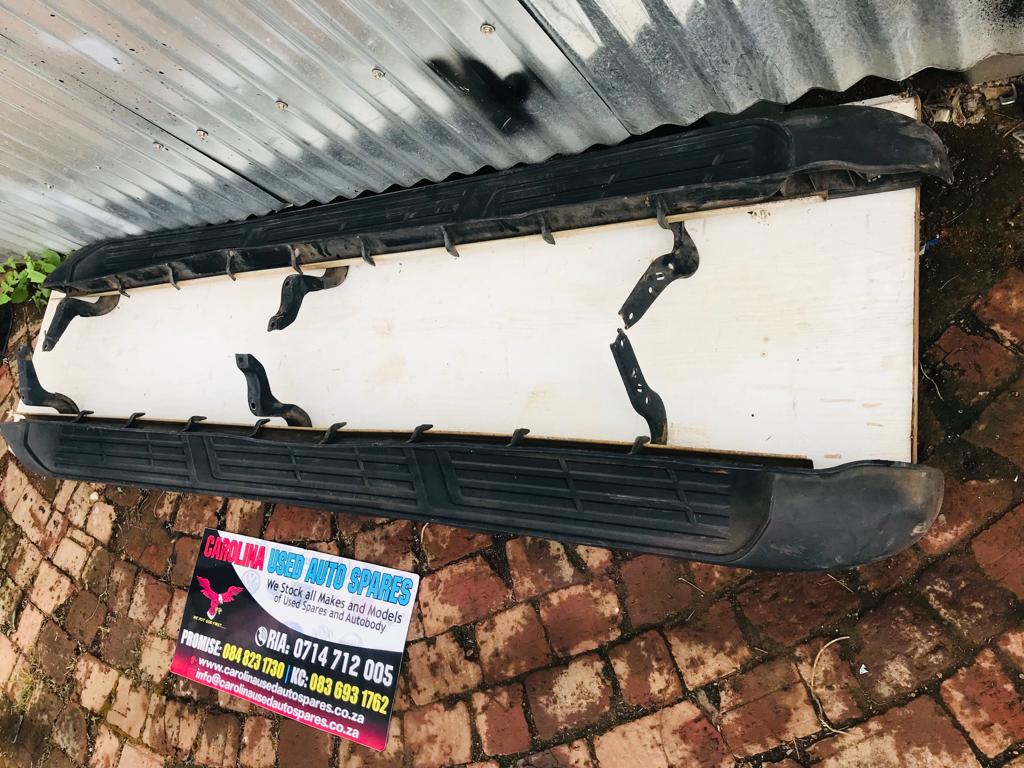 Toyota GD6 hilux left and right side step - Private Seller