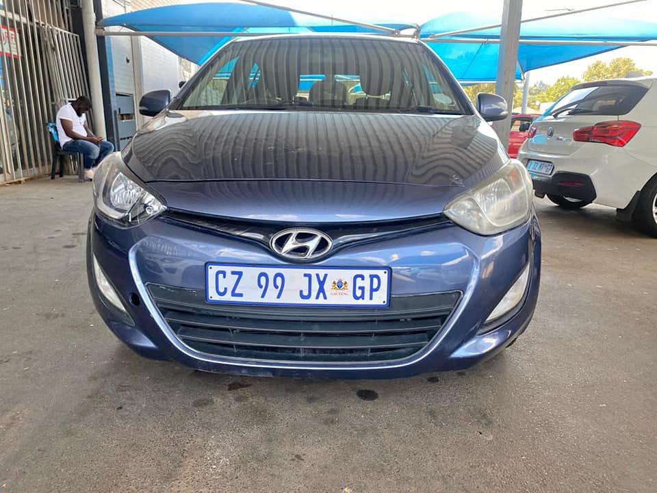 2014 HYUNDAI I20 1.4 MANUAL