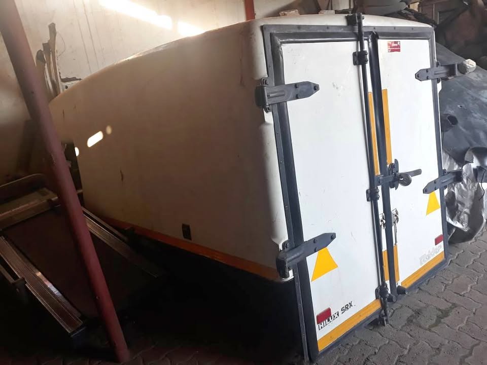 Toyota Hilux Bulldog Canopy For Sale - Private Seller