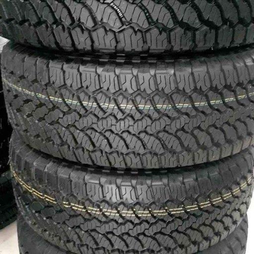 Isuzu silver rims and tyres