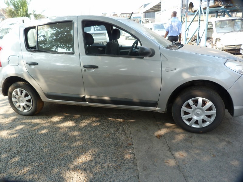 Renault Sandero 1.6 Expression Manual - 2011 STRIPPING FOR SPARES - Private Seller Renault Sandero 1.6 Expression Manual - 2011 STRIPPING FOR SPARES - Private Seller
