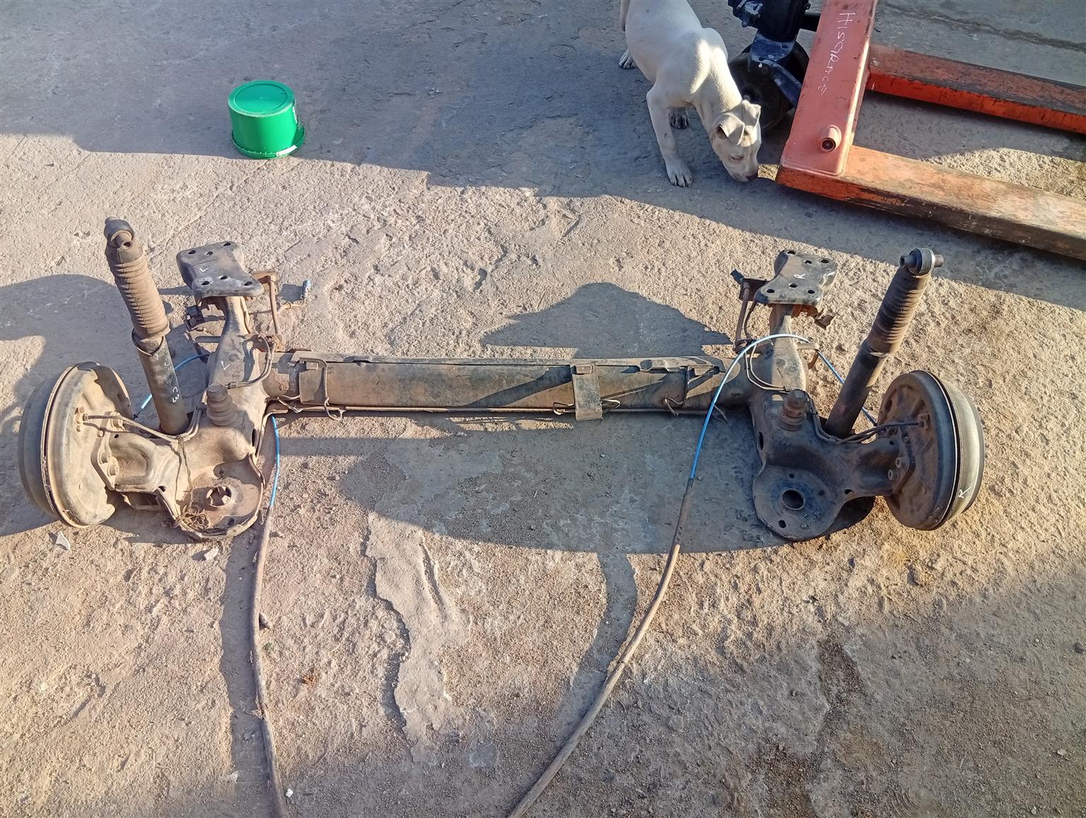 Peugeot 207 rear wheel axel - Private Seller