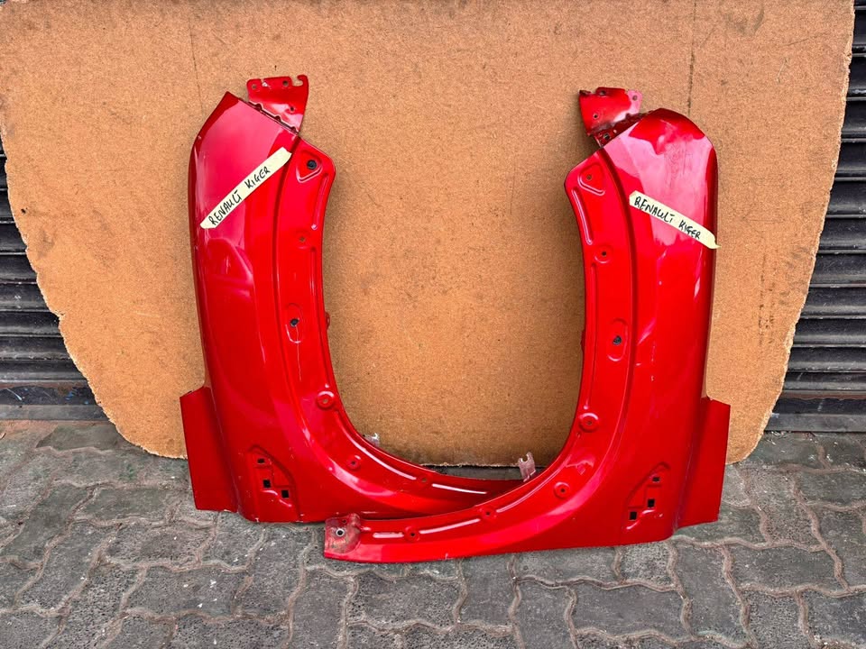 Renault Kiger Right & Left sides Fender - Private Seller Renault Kiger Right & Left sides Fender - Private Seller