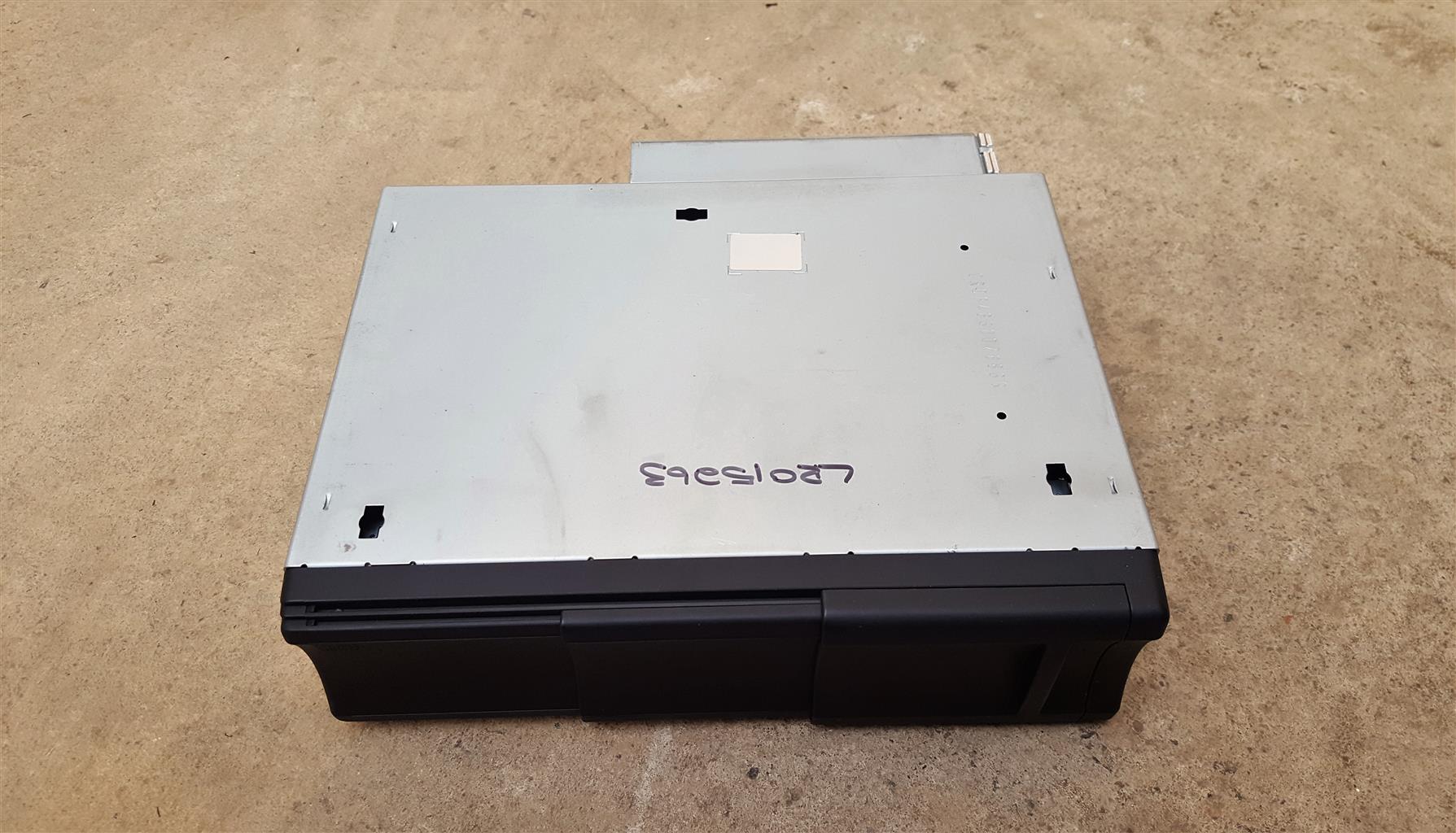 Land Rover Discovery 4 CD Shuttle for sale | AUTO EZI