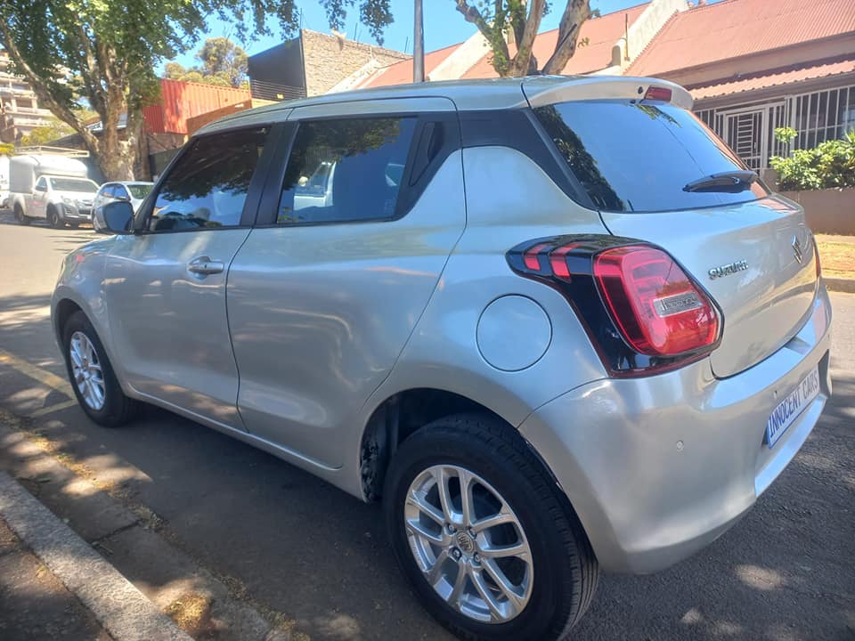 2020 SUZUKI SWIFT 1.2 PETROL, AUTOMATIC, SILVER COLOR, MILEAGE 61000KMS KEYLESS
