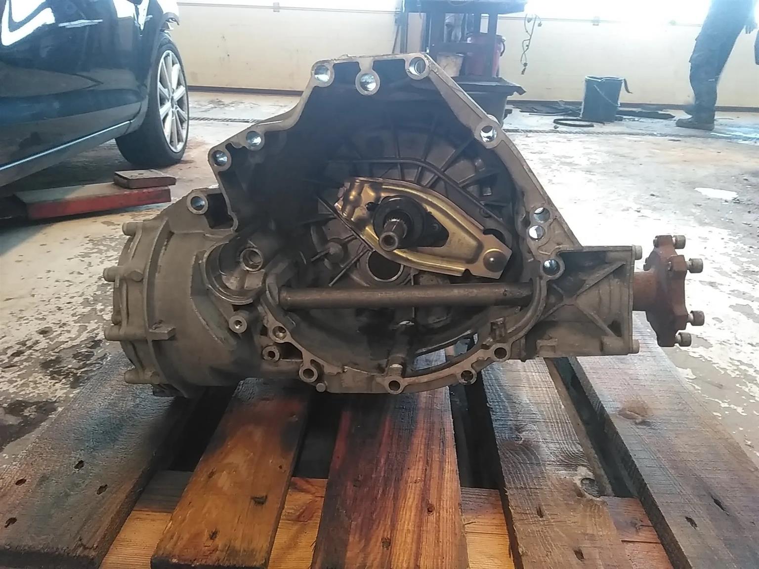 Audi Q5 8R 2.0 TDI Quattro CGLB 6-Speed Manual Gearbox For Sale - Private Seller Audi Q5 8R 2.0 TDI Quattro CGLB 6-Speed Manual Gearbox For Sale - Private Seller