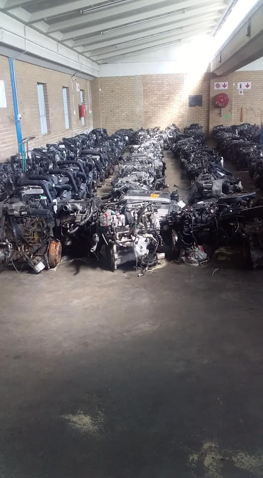 ISUZU ENGINES AND GEARBOXES FOR SALE - Private Seller